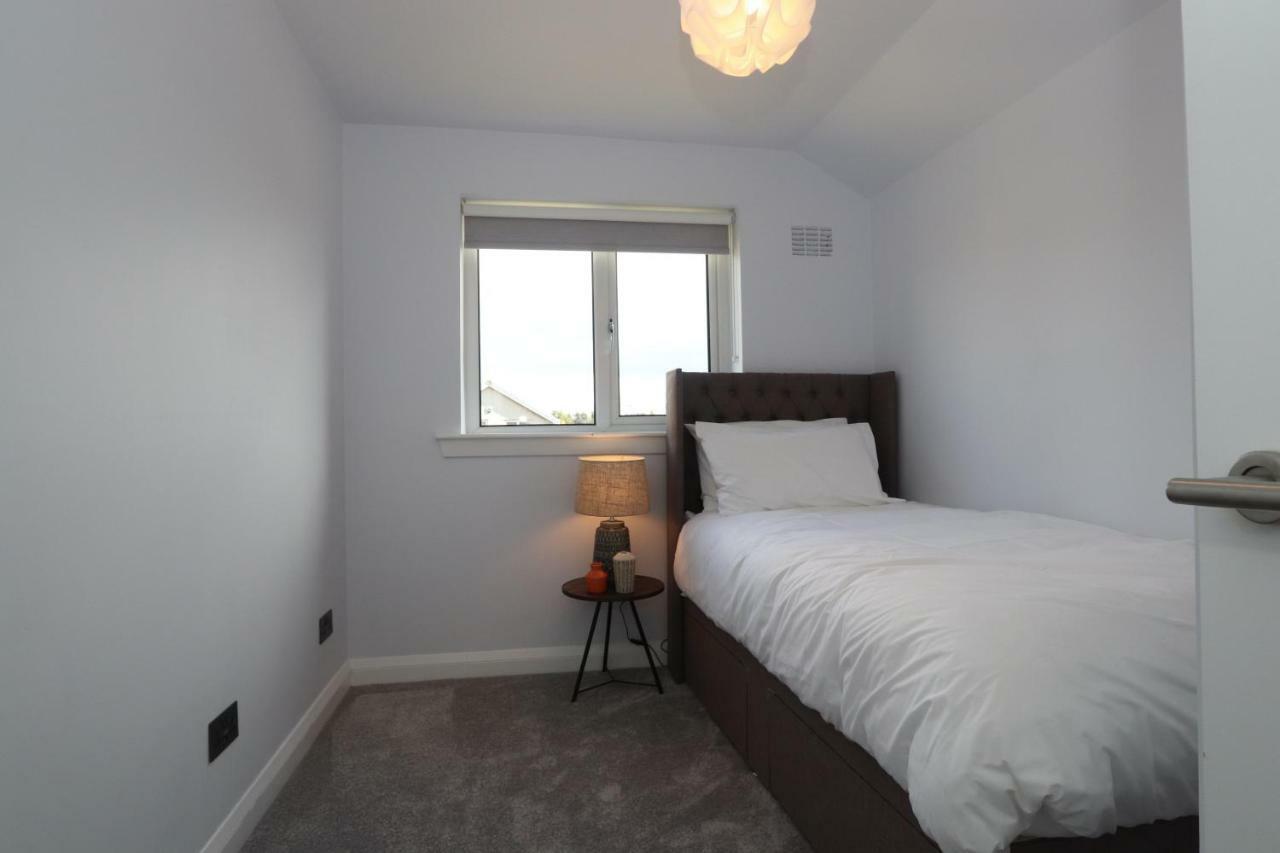 Dunfermline - Luxury 3 Bedroom 2 Bathroom Detached House With Garden Esterno foto