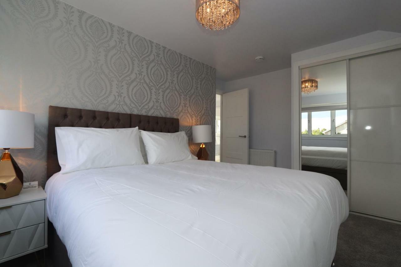 Dunfermline - Luxury 3 Bedroom 2 Bathroom Detached House With Garden Esterno foto