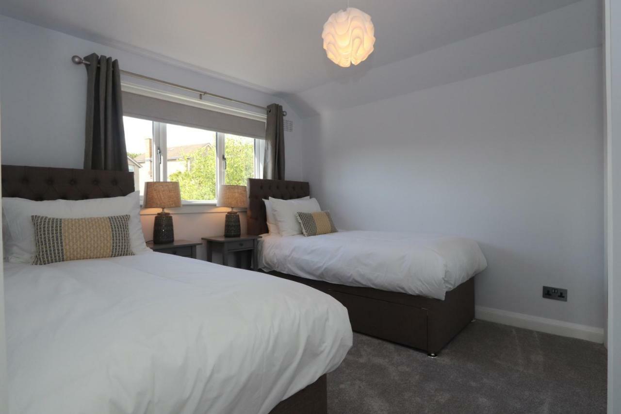 Dunfermline - Luxury 3 Bedroom 2 Bathroom Detached House With Garden Esterno foto